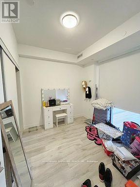 N735 - 7 Golden Lion Heights, Toronto, Ontario  M2M 3T9 - Photo 13 - C12573508