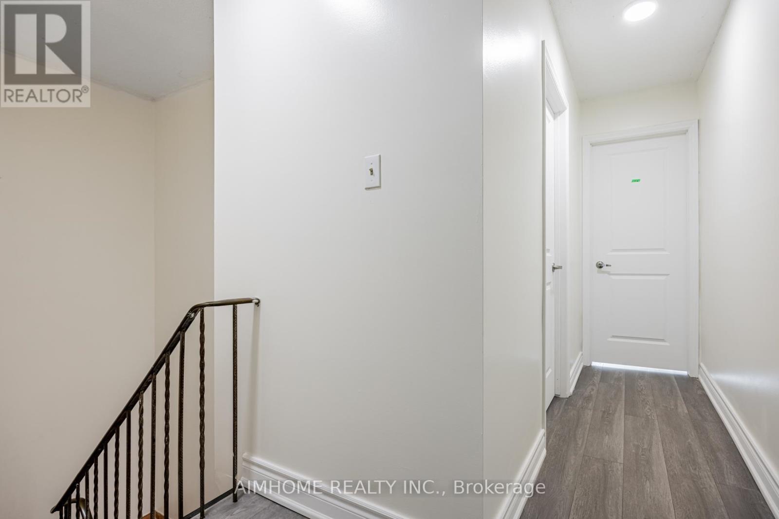 2b - 144 Wolseley Street, Toronto, Ontario  M6J 3R4 - Photo 4 - C12573538