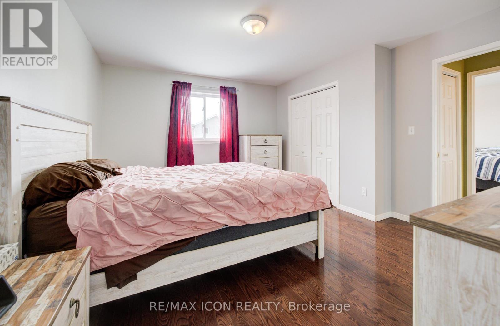 460 King Street E, Wellington North, Ontario N0G 2L2 - Photo 23 - X12558426