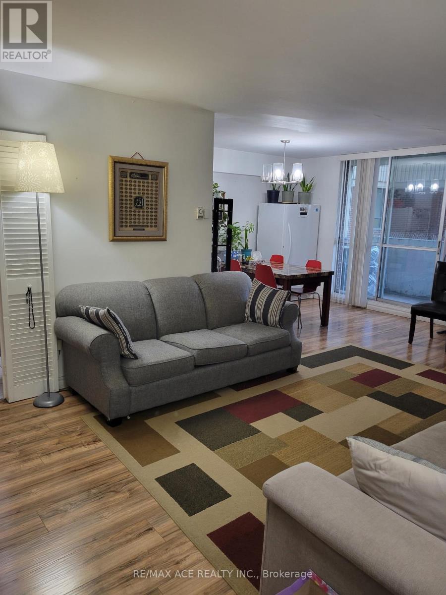 2011 - 5 Massey Square, Toronto, Ontario  M4C 5L6 - Photo 6 - E12573532