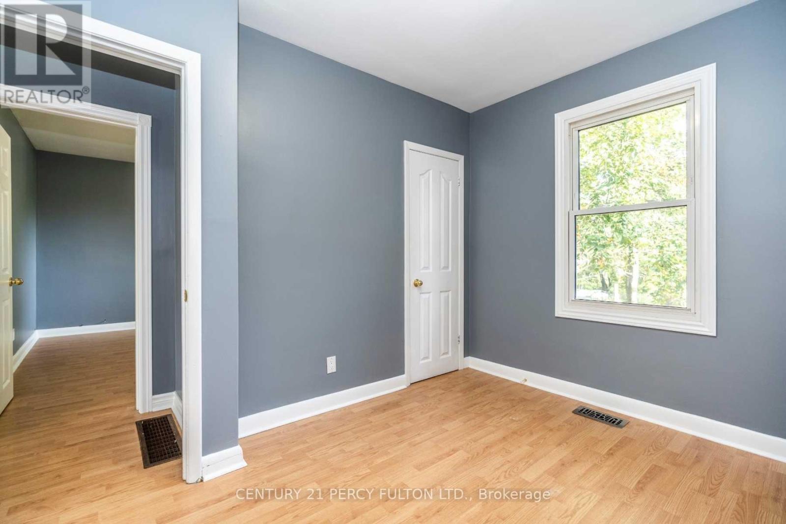 Upper - 62 Dale Avenue, Toronto, Ontario  M1J 3J5 - Photo 12 - E12573548