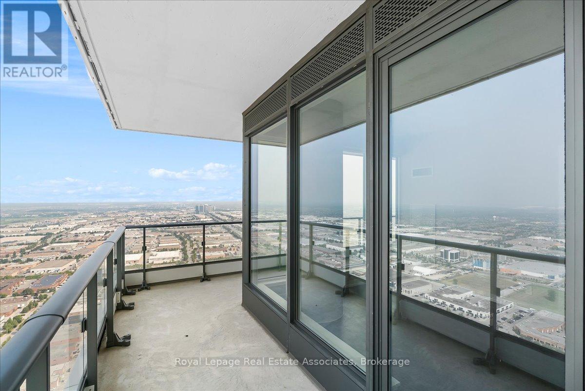 6112 - 950 Portage Parkway, Vaughan, Ontario L4K 0J6 - Photo 12 - N12573522