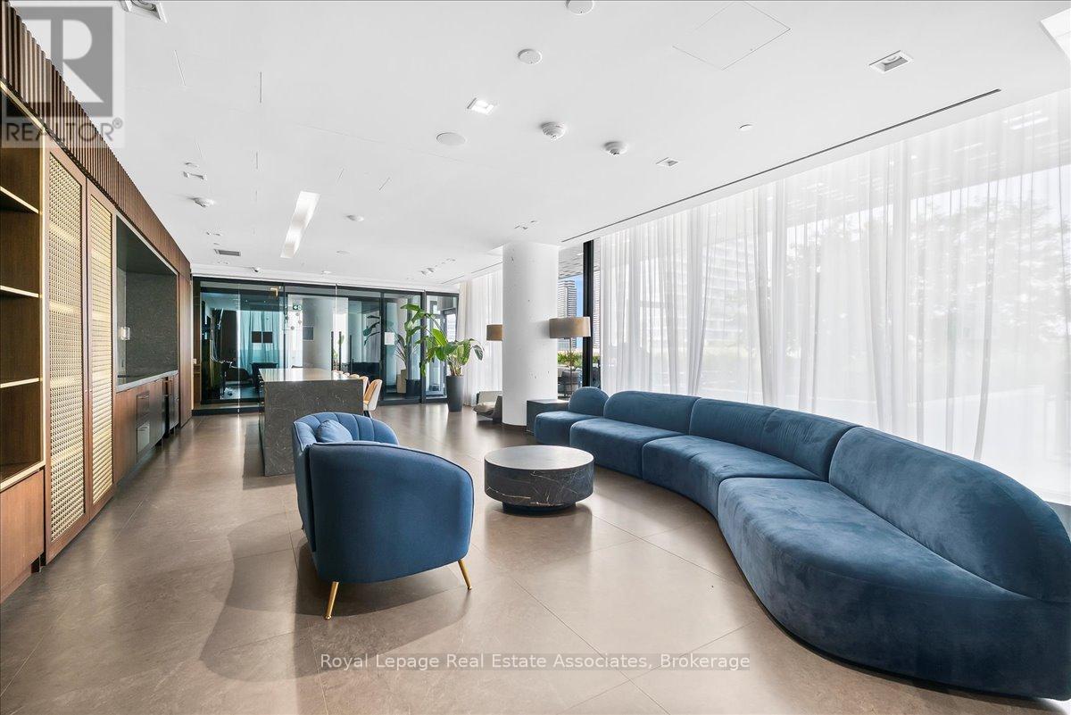 6112 - 950 Portage Parkway, Vaughan, Ontario L4K 0J6 - Photo 18 - N12573522