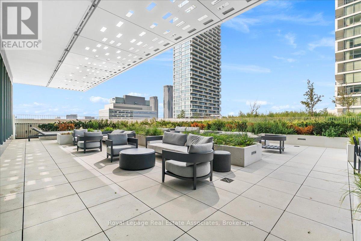 6112 - 950 Portage Parkway, Vaughan, Ontario L4K 0J6 - Photo 19 - N12573522