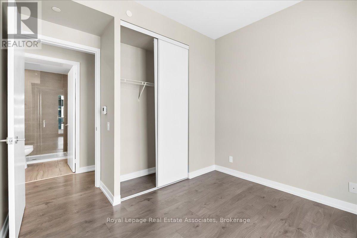 6112 - 950 Portage Parkway, Vaughan, Ontario L4K 0J6 - Photo 5 - N12573522