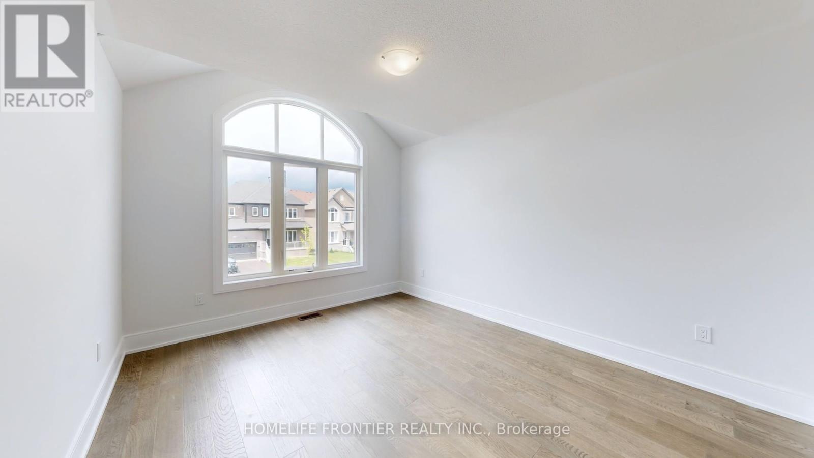 1357 Harrington Street, Innisfil, Ontario  L0L 1W0 - Photo 25 - N12573536