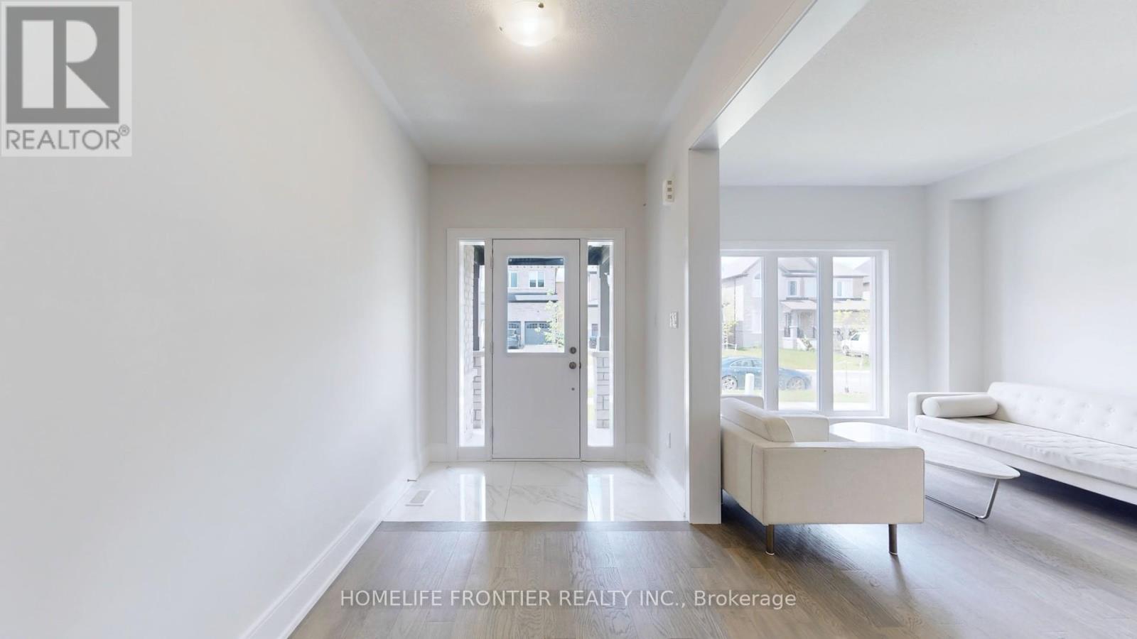 1357 Harrington Street, Innisfil, Ontario  L0L 1W0 - Photo 3 - N12573536