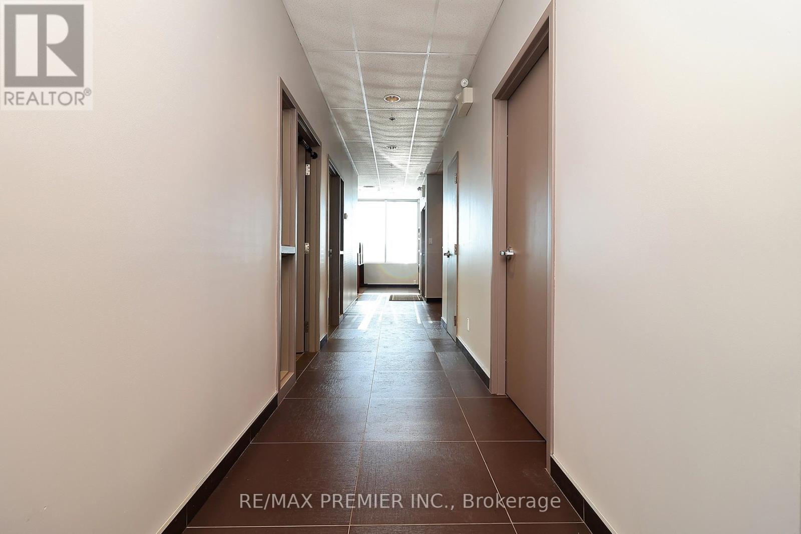 15 - 595 Cityview Boulevard, Vaughan, Ontario  L4H 3M7 - Photo 6 - N12573550