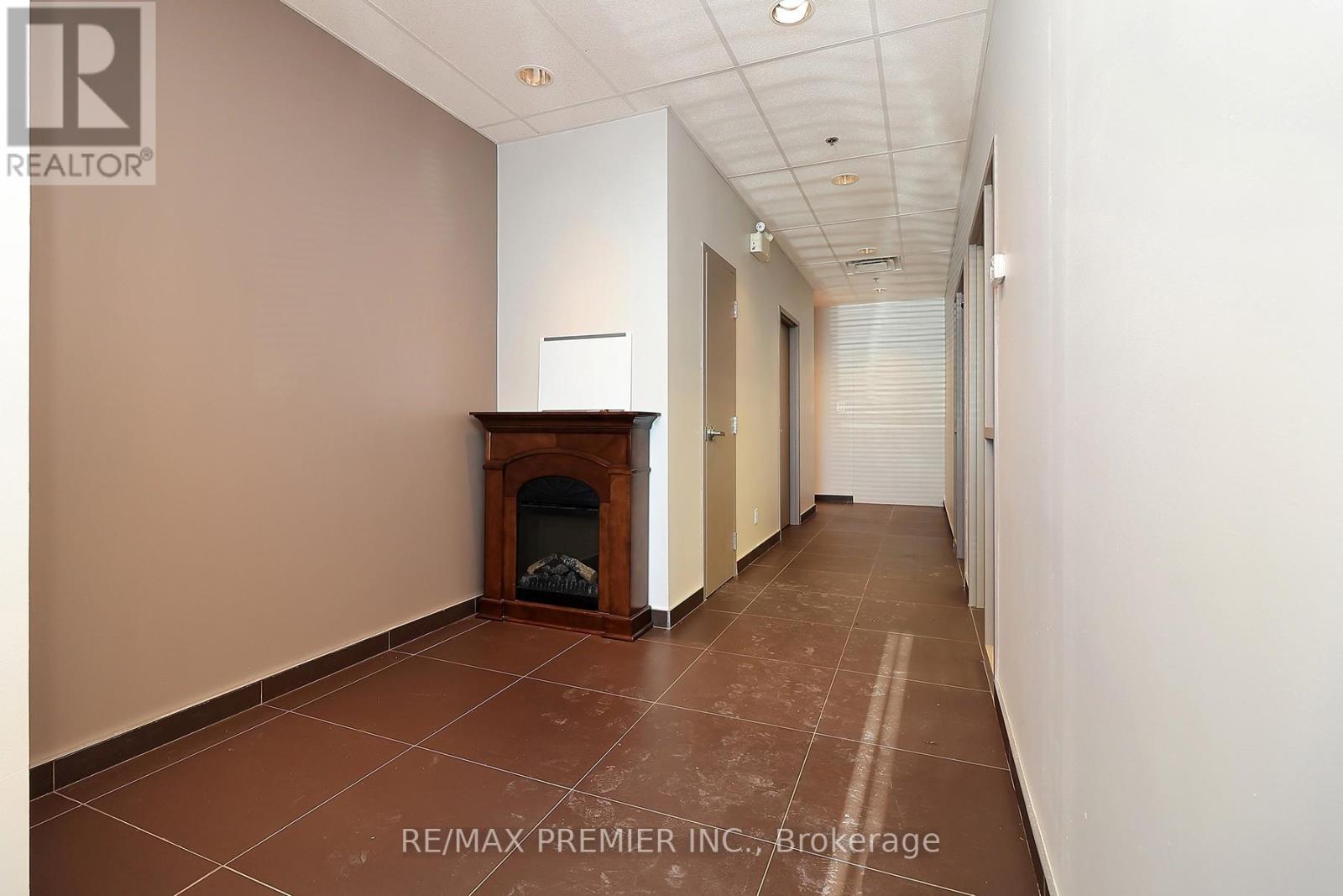 15 - 595 Cityview Boulevard, Vaughan, Ontario  L4H 3M7 - Photo 7 - N12573550