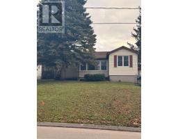 33 BALDWIN LANE, Barrie, Ontario
