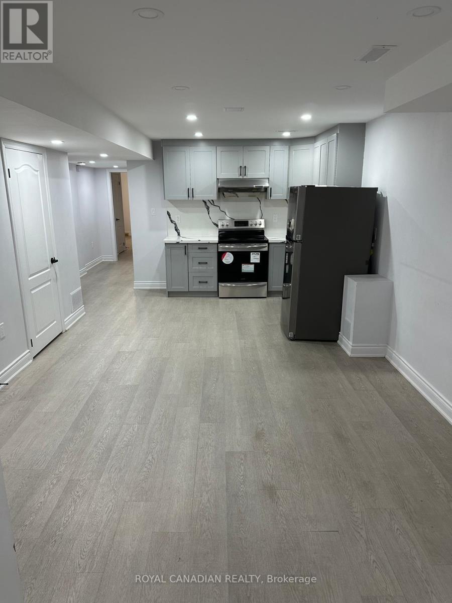 Bsmt - 15 Fordham Road, Brampton, Ontario  L6Y 6K2 - Photo 2 - W12573520