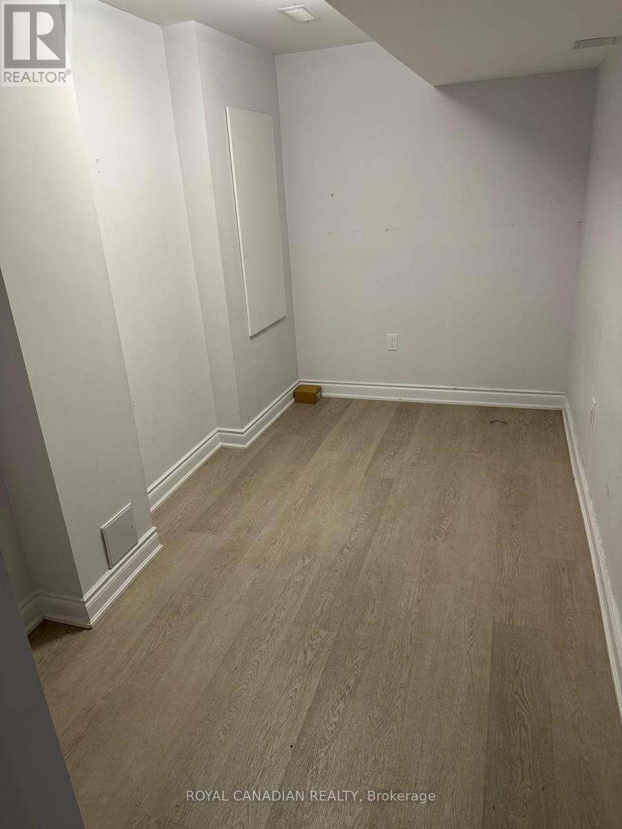 Bsmt - 15 Fordham Road, Brampton, Ontario  L6Y 6K2 - Photo 5 - W12573520