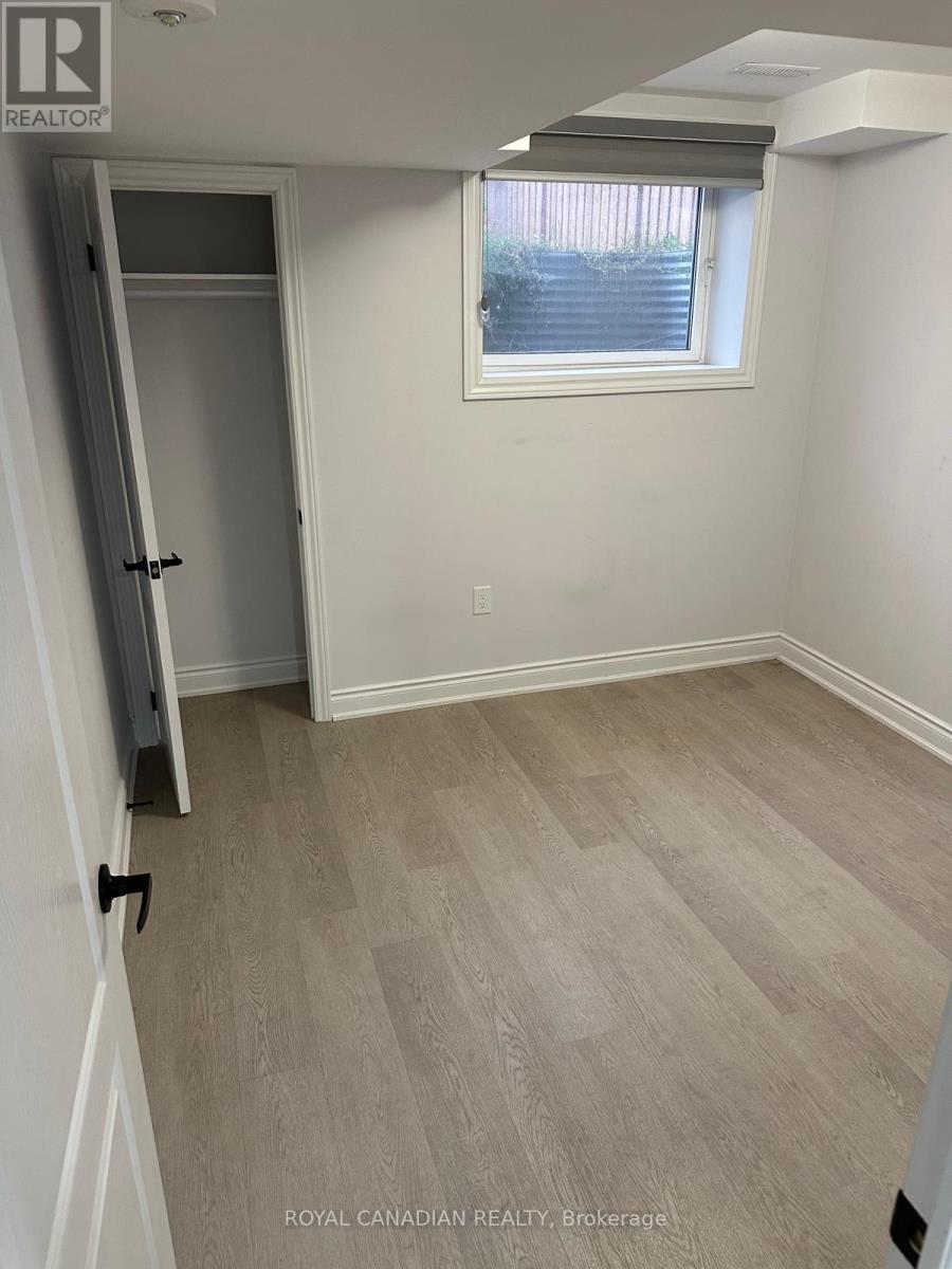 Bsmt - 15 Fordham Road, Brampton, Ontario  L6Y 6K2 - Photo 8 - W12573520