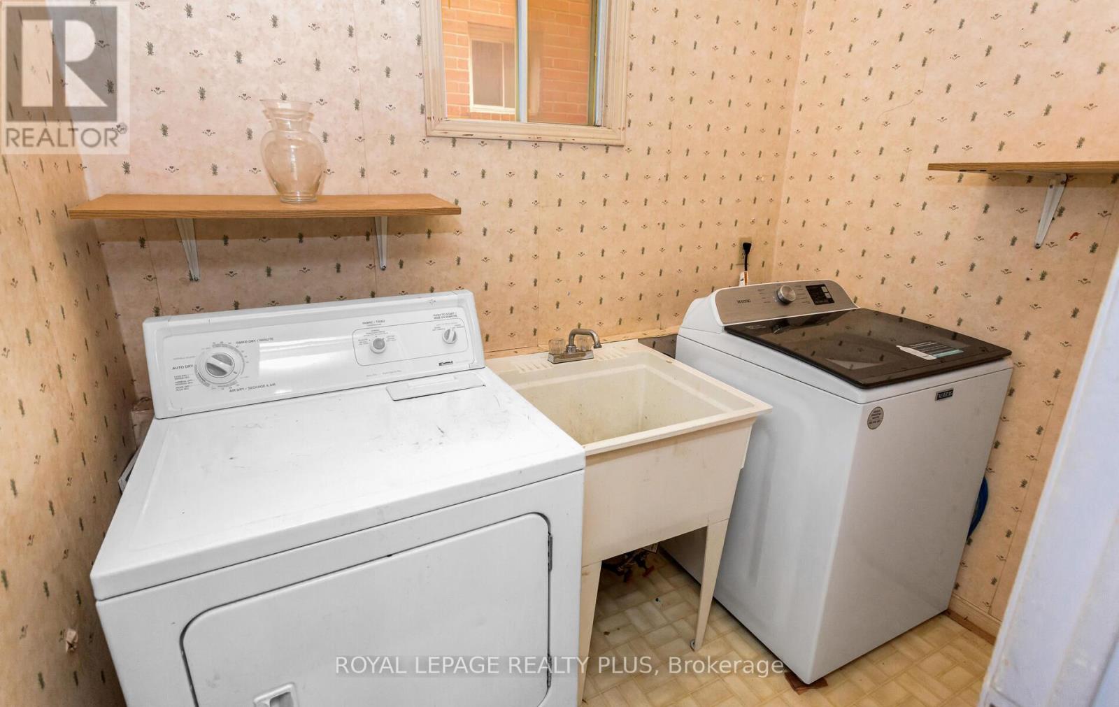 138 Atkins Circle, Brampton, Ontario  L6X 4E7 - Photo 42 - W12573524