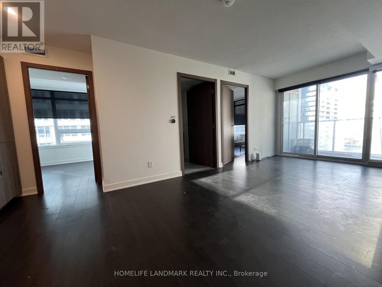 1506 - 17 Bathurst Street, Toronto, Ontario  M5V 0N1 - Photo 1 - C12571458