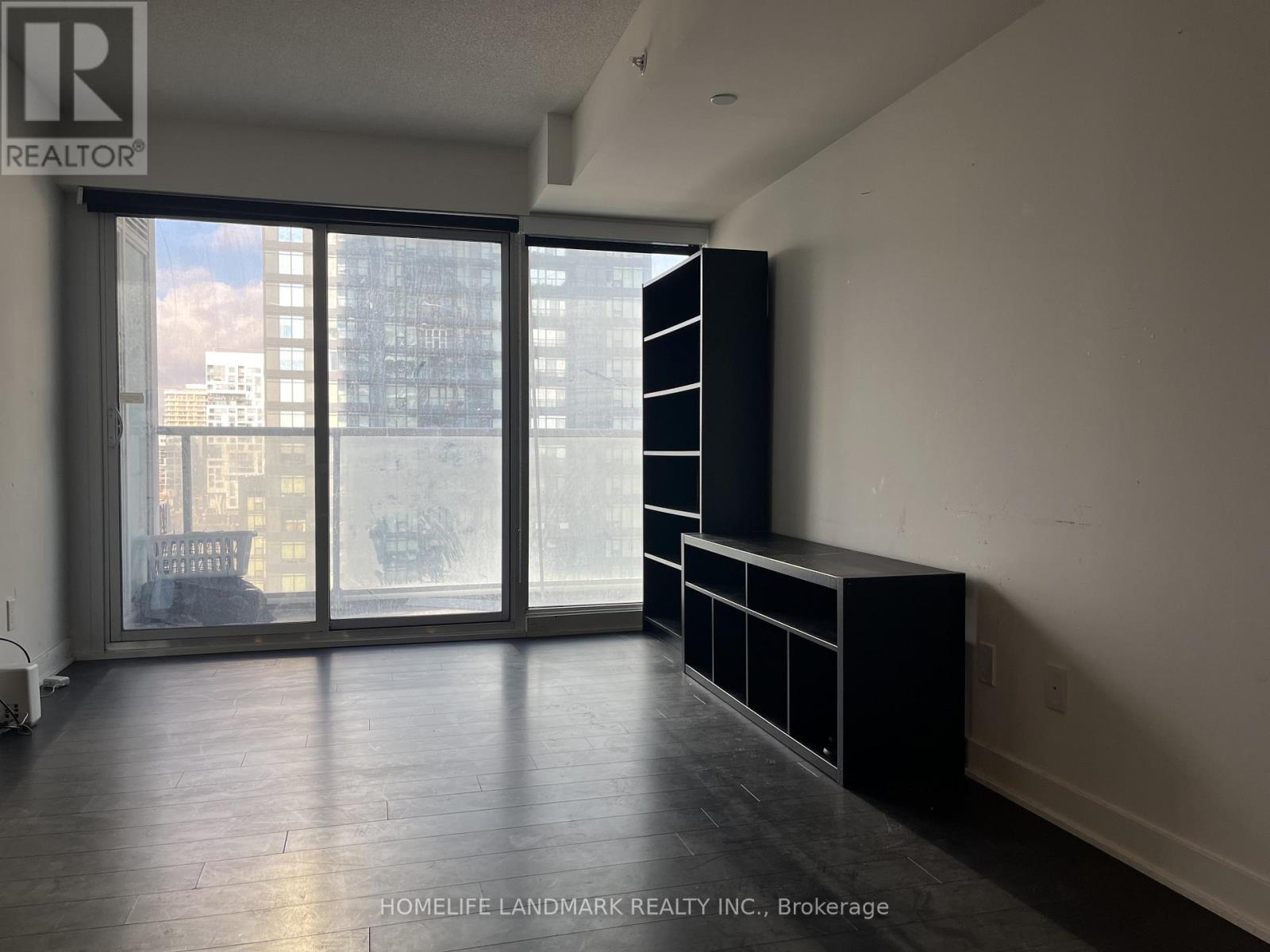 1506 - 17 Bathurst Street, Toronto, Ontario  M5V 0N1 - Photo 2 - C12571458