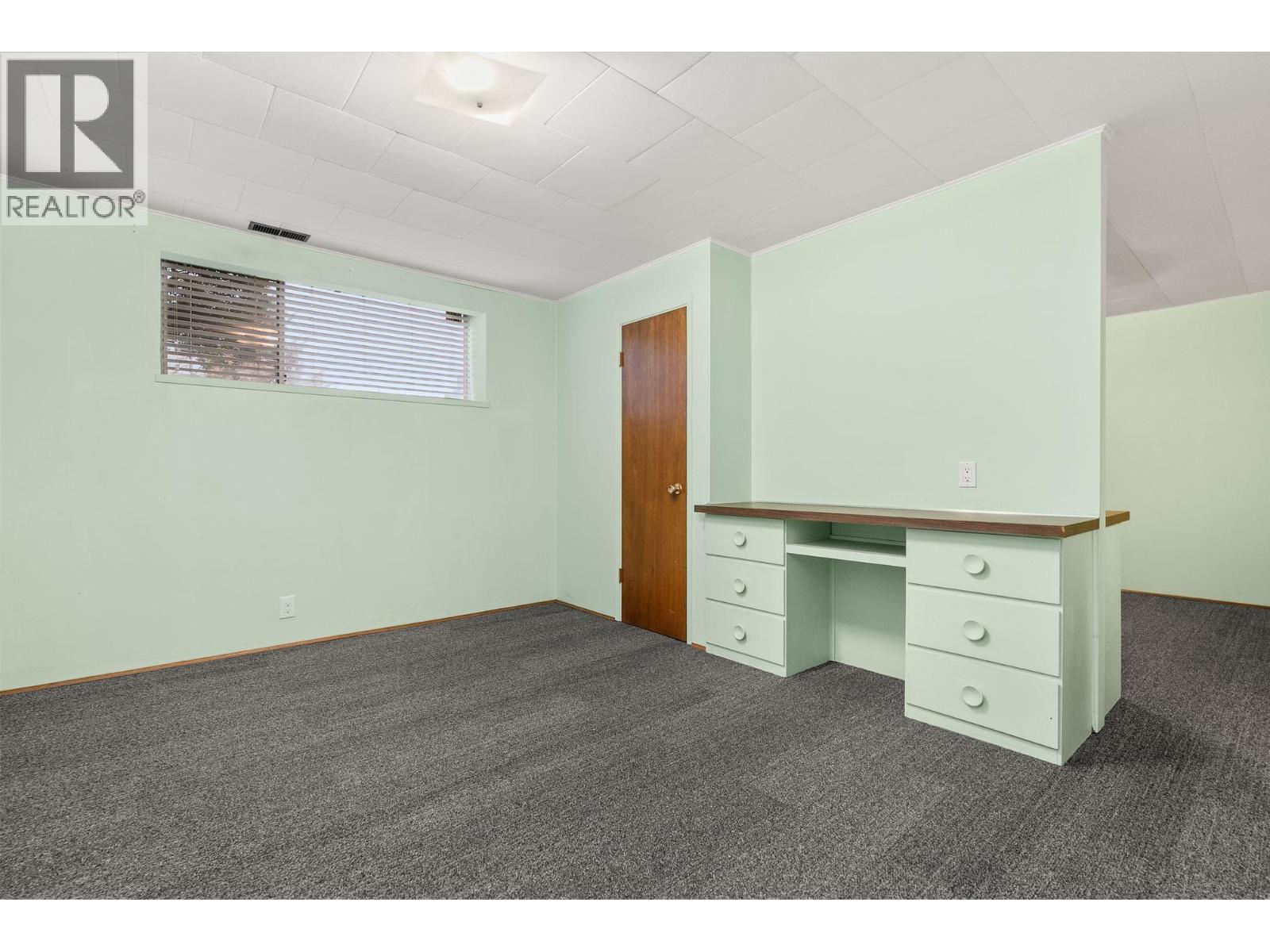 35 Courtney Crescent, New Westminster, British Columbia  V3L 4M1 - Photo 24 - R3069754