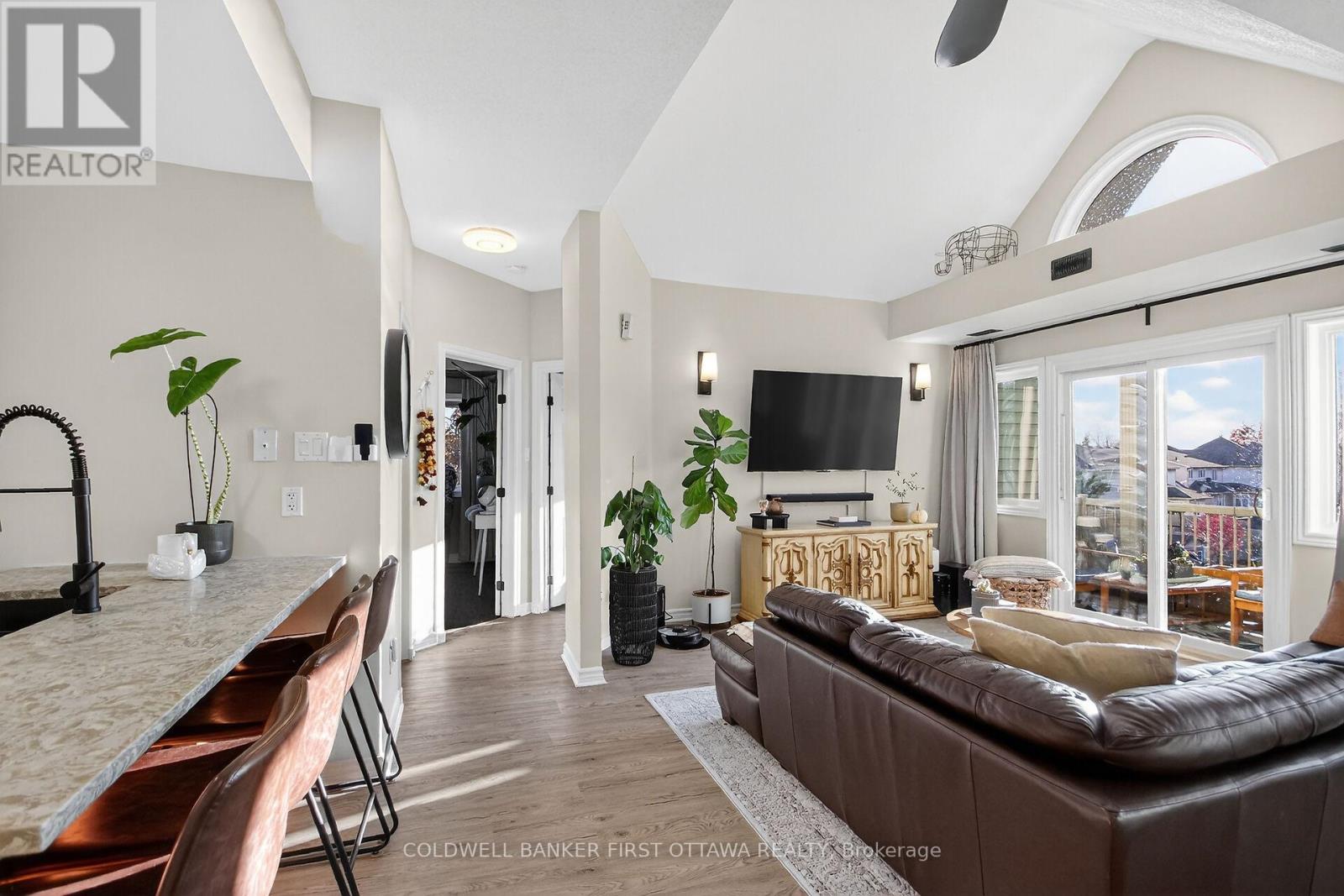 C - 137 Oldfield Drive, Ottawa, Ontario  K2G 7C8 - Photo 2 - X12573592