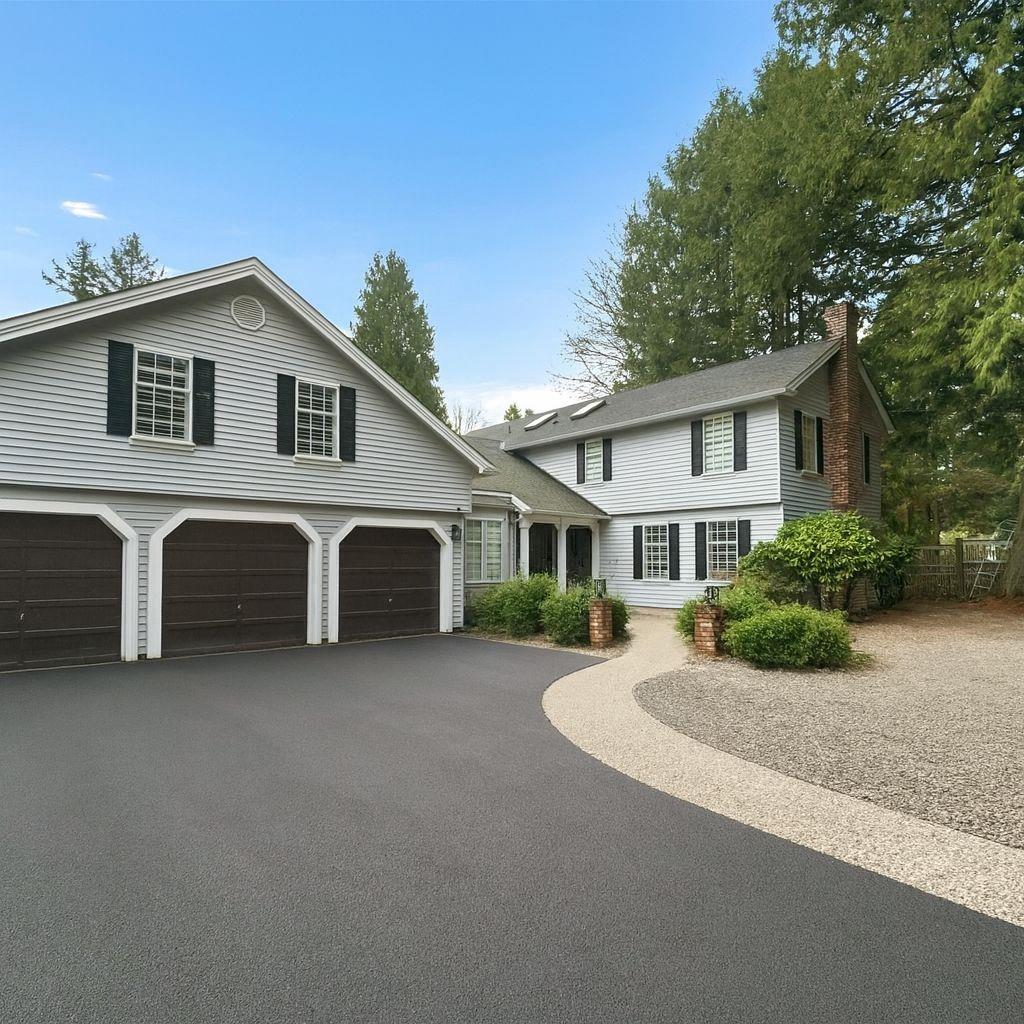 13866 56 Avenue, Surrey, British Columbia  V3X 2Z8 - Photo 2 - R3069820