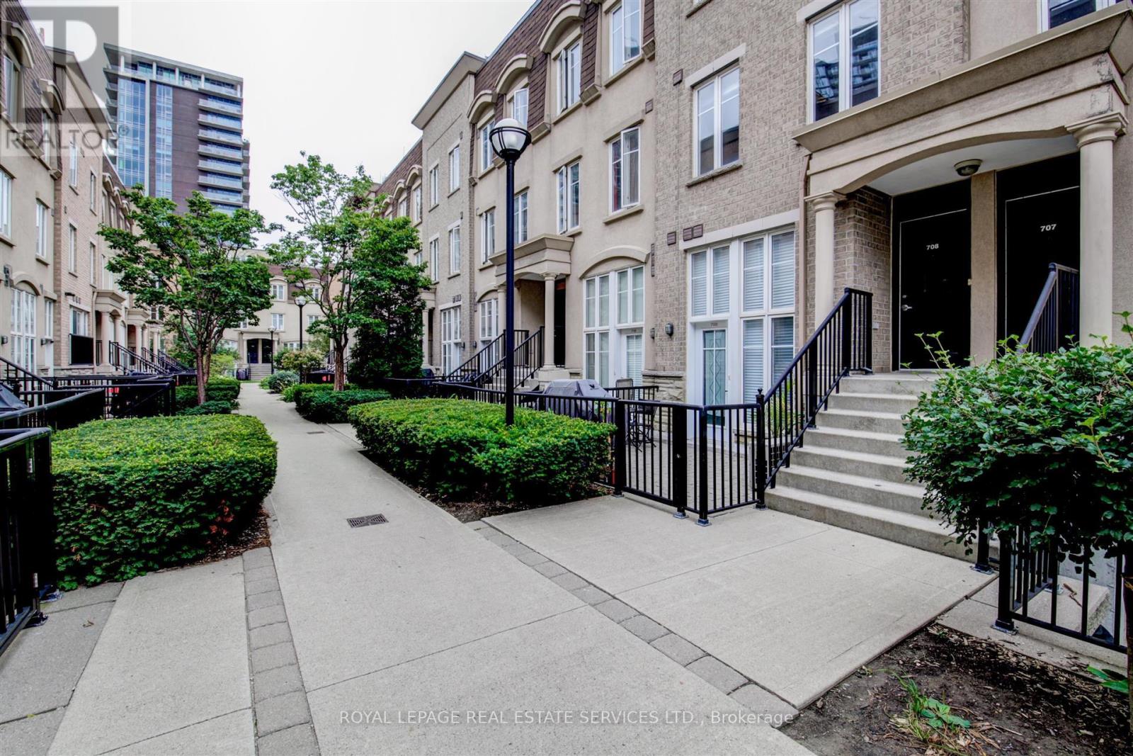 708 - 42 Western Battery Road, Toronto, Ontario  M6K 3P1 - Photo 3 - C12573562