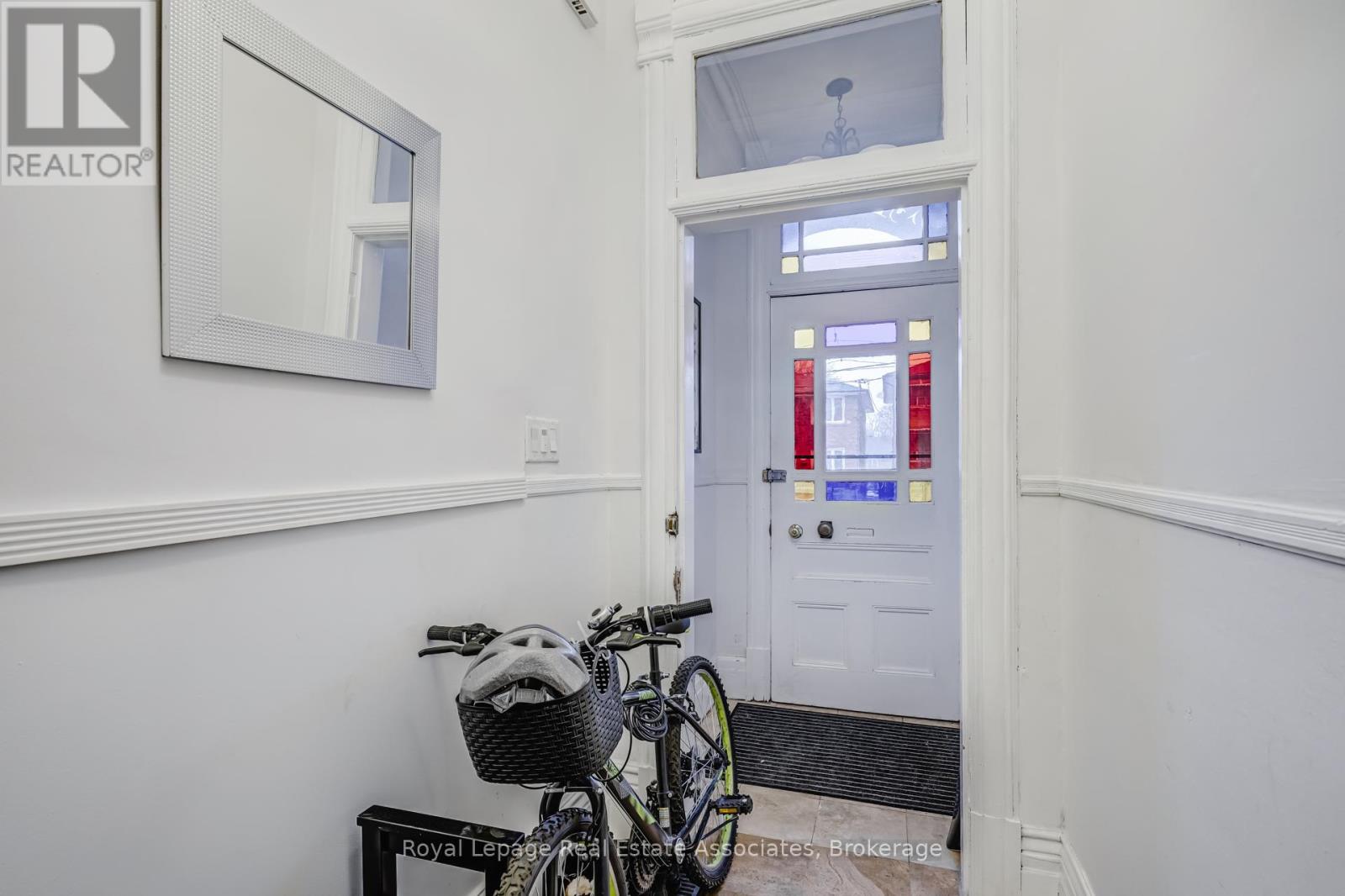 2 - 274 Ossington Avenue, Toronto, Ontario  M6J 3A3 - Photo 3 - C12573572