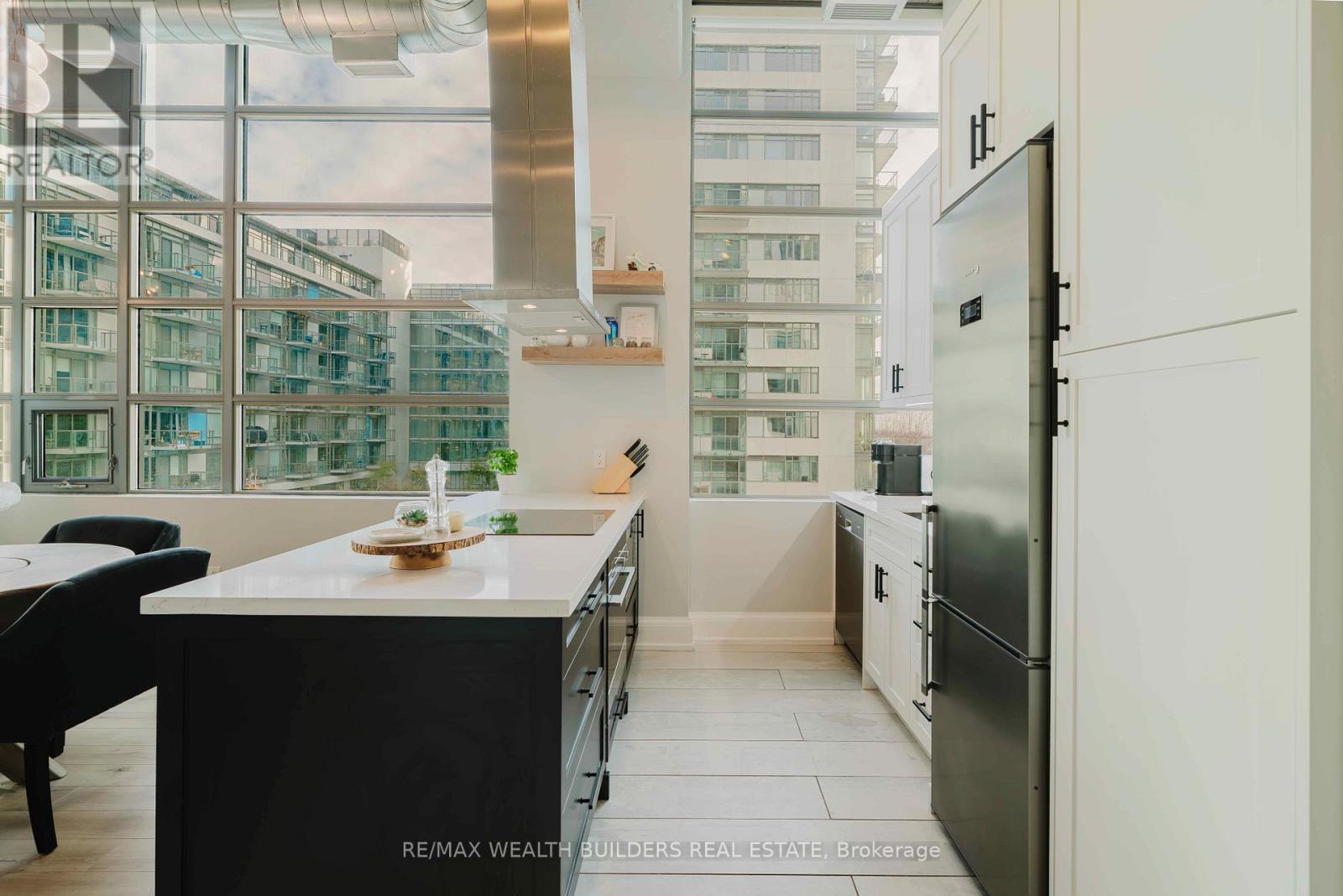 304 - 637 Lake Shore Boulevard W, Toronto, Ontario  M5V 3J6 - Photo 4 - C12573594