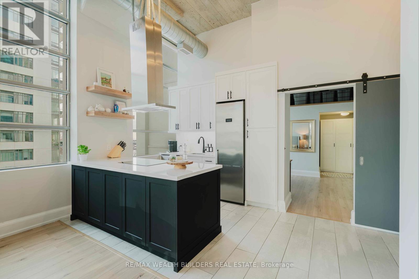 304 - 637 Lake Shore Boulevard W, Toronto, Ontario  M5V 3J6 - Photo 5 - C12573594