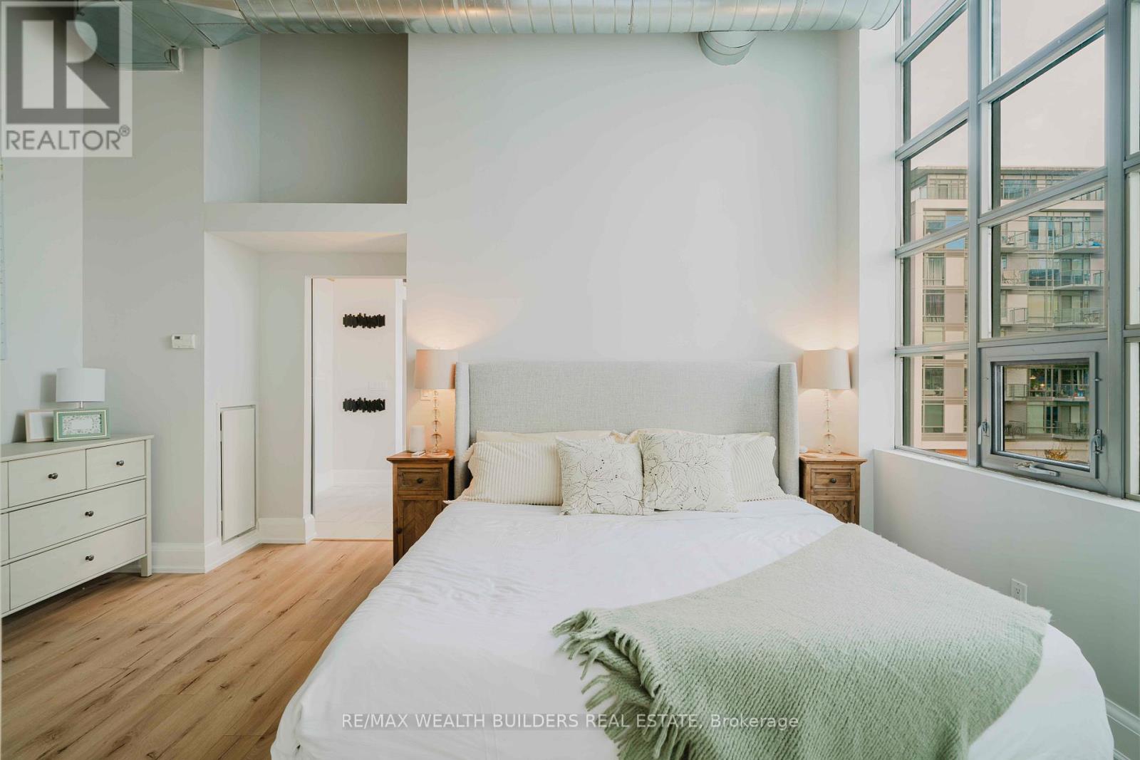 304 - 637 Lake Shore Boulevard W, Toronto, Ontario  M5V 3J6 - Photo 7 - C12573594