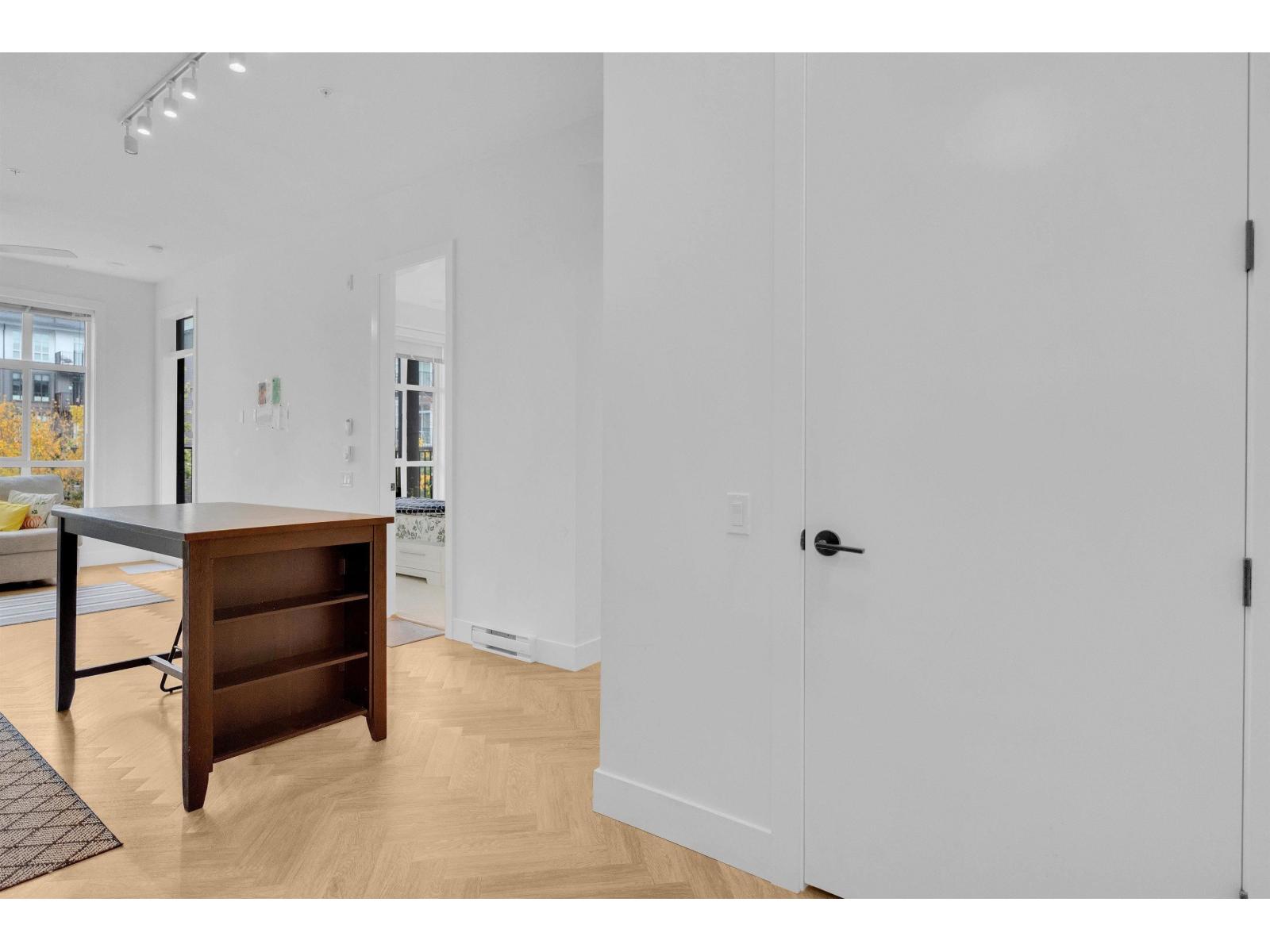 202 13929 105 Boulevard, Surrey, British Columbia  V3T 0R5 - Photo 9 - R3068991