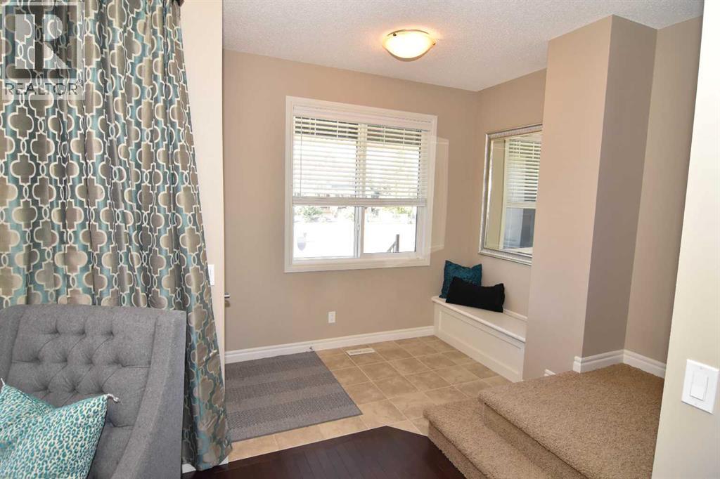 12 Legacy Gate Se, Calgary, Alberta  T2X 0W4 - Photo 4 - A2263644