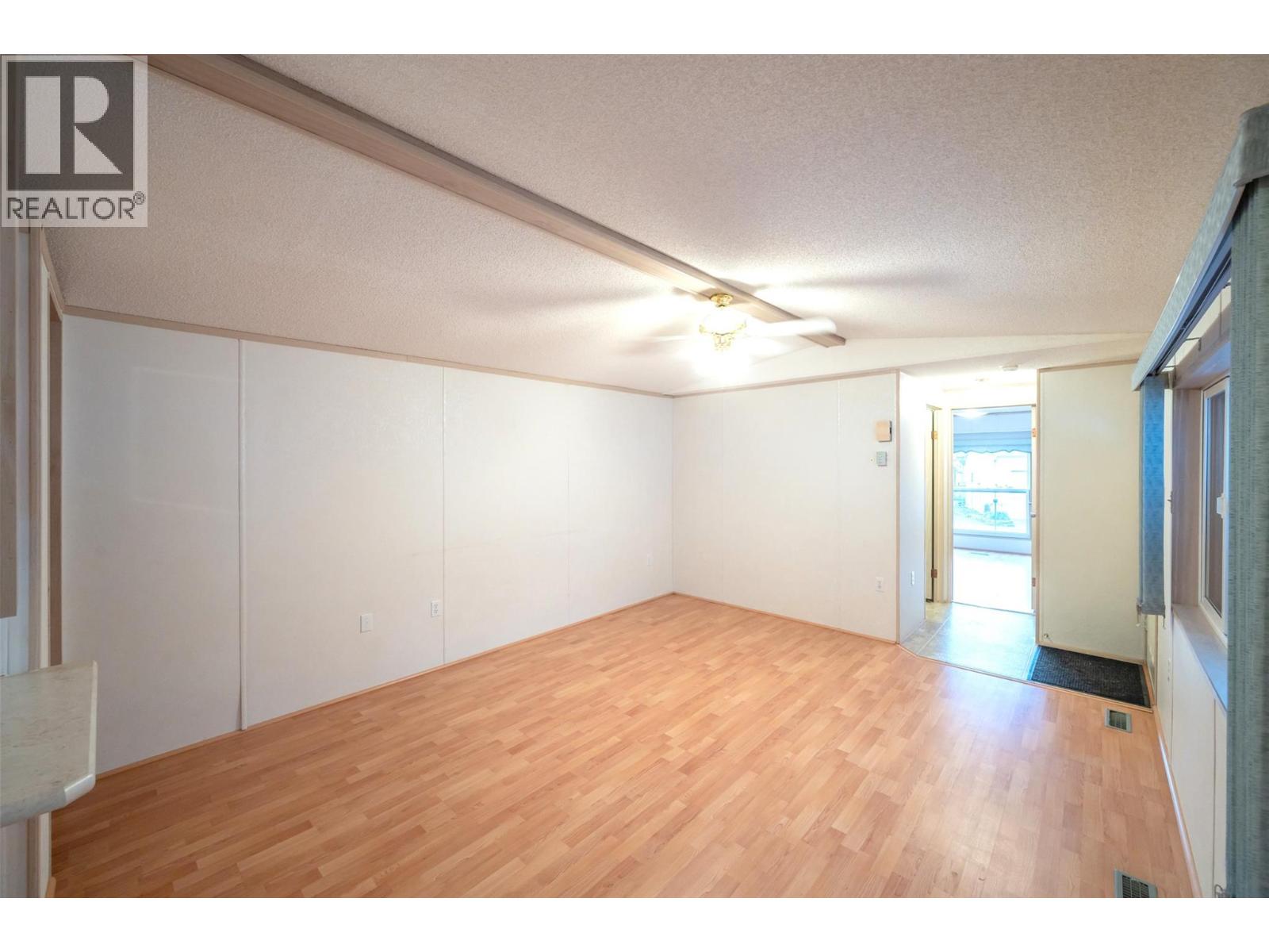 6778 Tucelnuit Drive Unit# 39, Oliver, British Columbia  V0H 1T0 - Photo 11 - 10369274