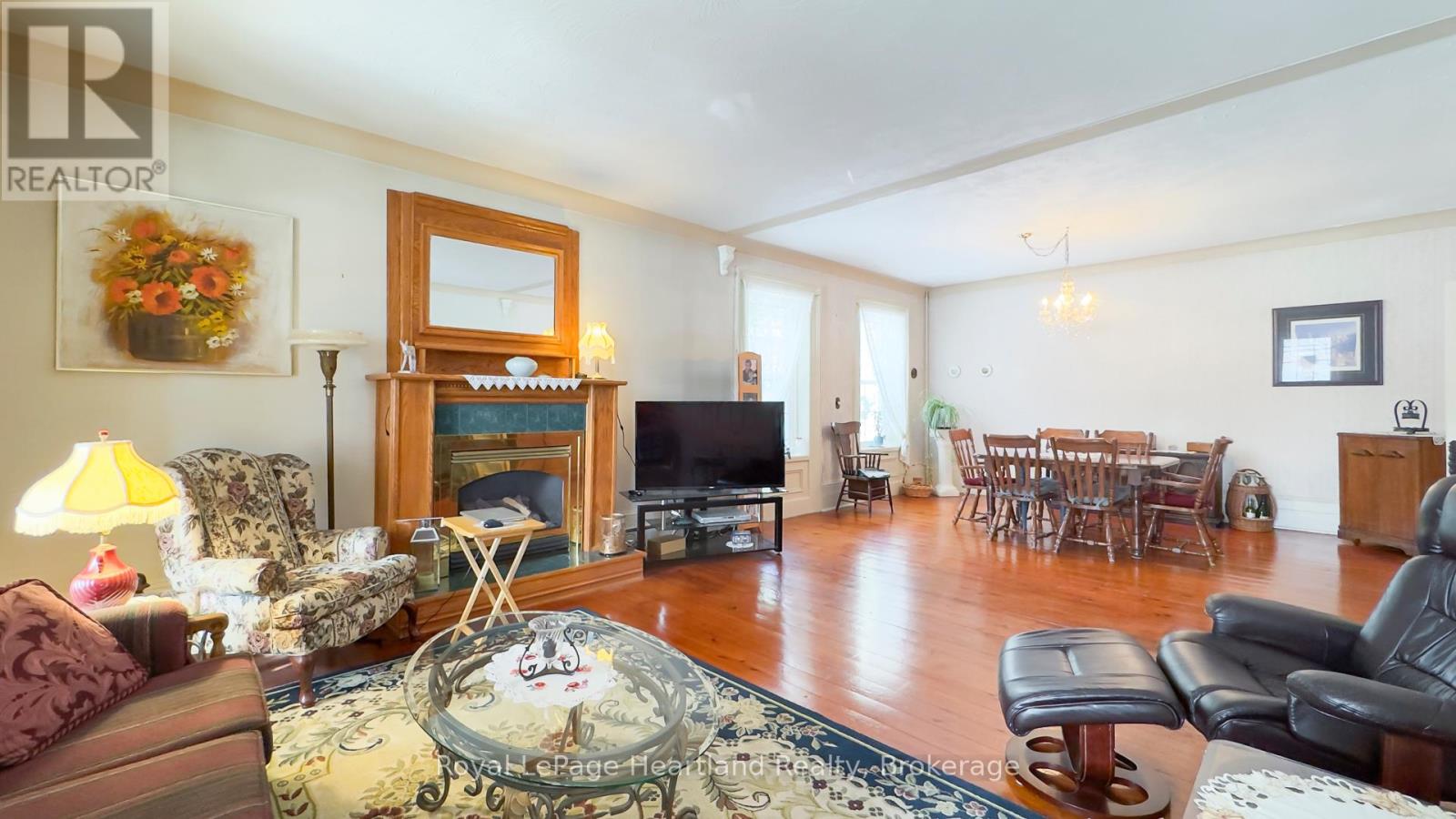 131 Rattenbury Street E, Central Huron, Ontario  N0M 1L0 - Photo 22 - X12214347