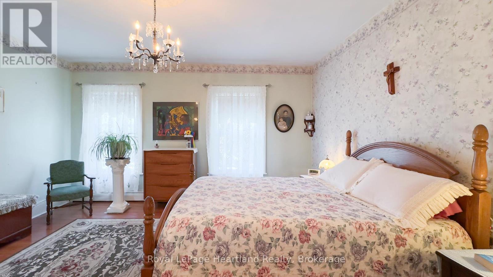 131 Rattenbury Street E, Central Huron, Ontario  N0M 1L0 - Photo 37 - X12214347