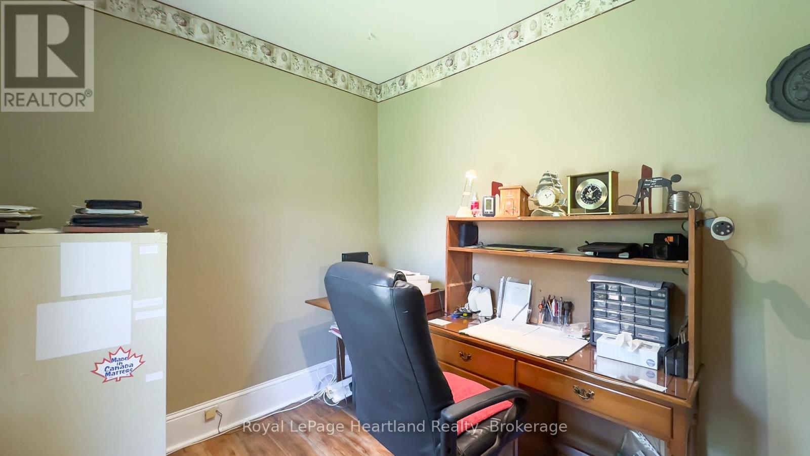 131 Rattenbury Street E, Central Huron, Ontario  N0M 1L0 - Photo 34 - X12214347