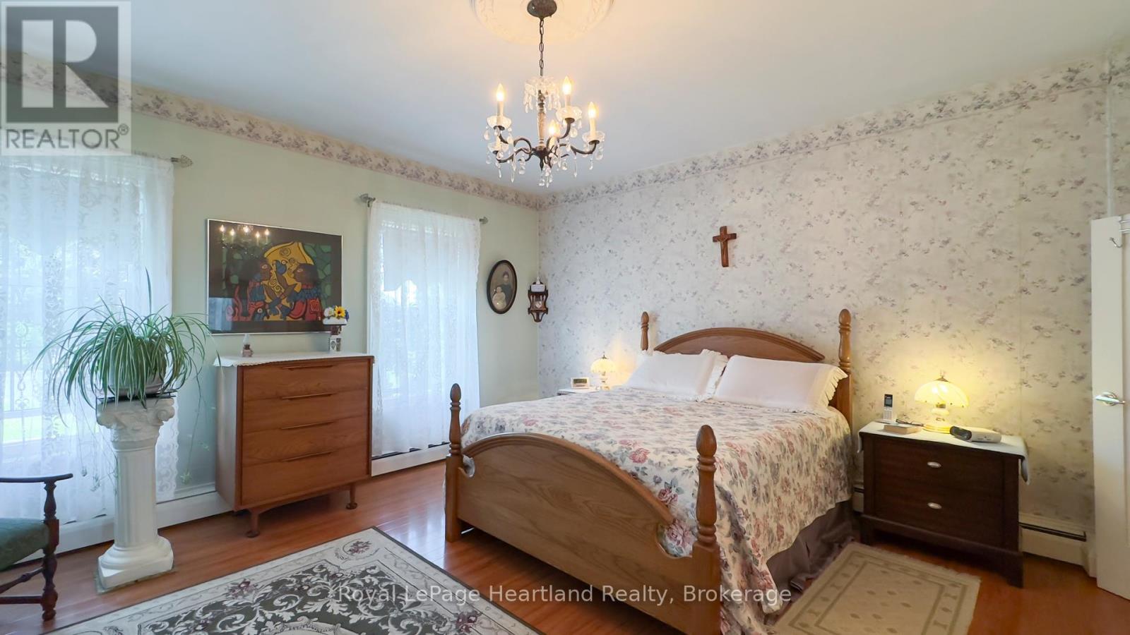 131 Rattenbury Street E, Central Huron, Ontario  N0M 1L0 - Photo 35 - X12214347