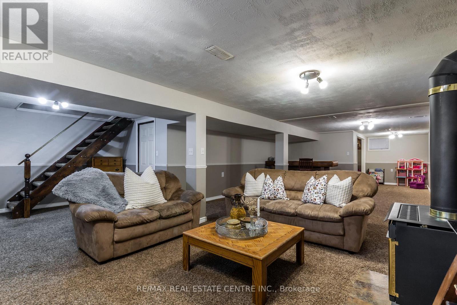 34 Milton Heights Crescent, Milton, Ontario  L9T 2W7 - Photo 20 - W12573568