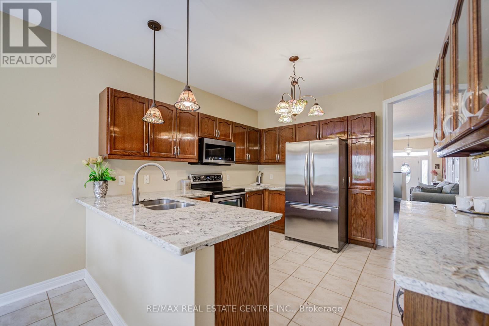 7 Carmichael Court, Caledon, Ontario  L7E 2L8 - Photo 11 - W12573578