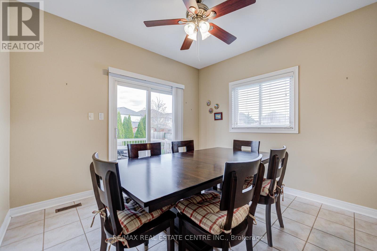 7 Carmichael Court, Caledon, Ontario  L7E 2L8 - Photo 13 - W12573578