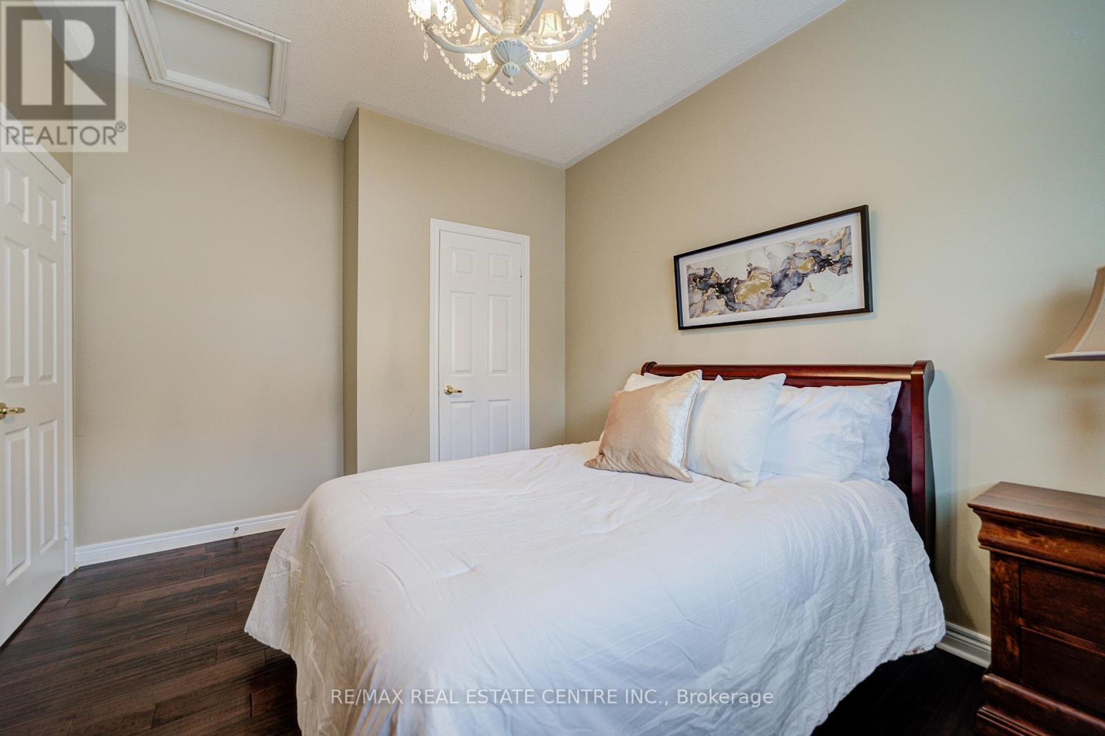 7 Carmichael Court, Caledon, Ontario  L7E 2L8 - Photo 22 - W12573578