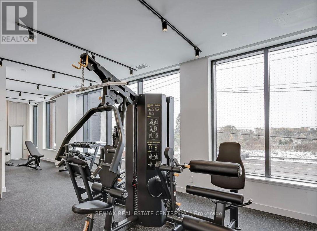 805 - 3079 Trafalgar Road N, Oakville, Ontario  L6H 8C5 - Photo 4 - W12573582