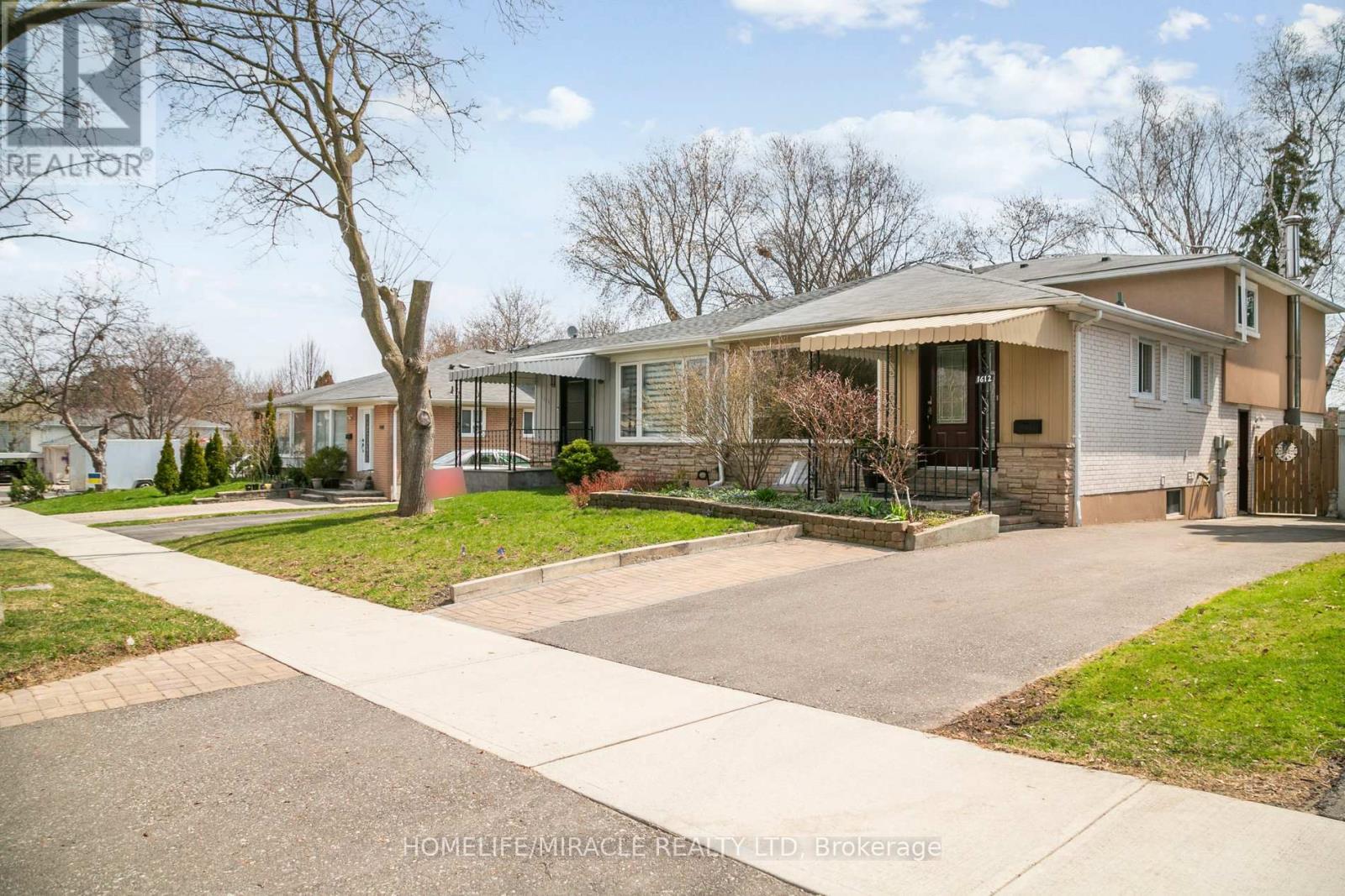 1612 WAVELL CRESCENT, Mississauga, Ontario