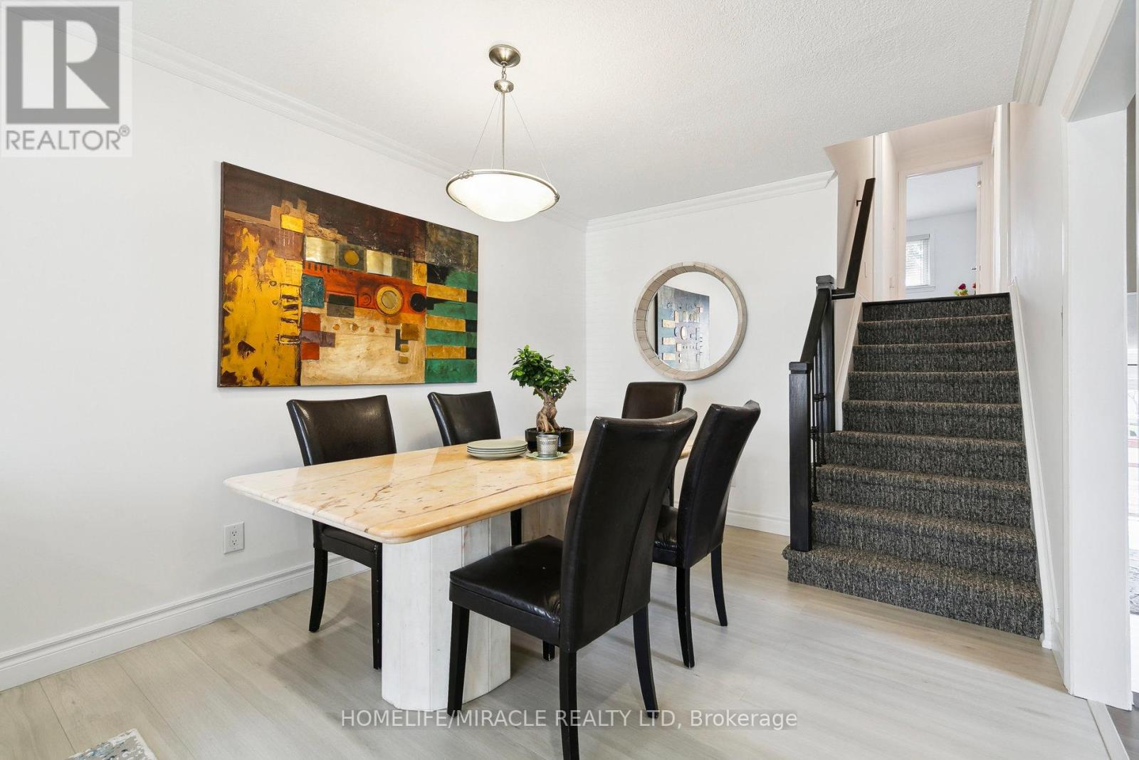 1612 Wavell Crescent, Mississauga, Ontario  L4X 1X1 - Photo 11 - W12573586