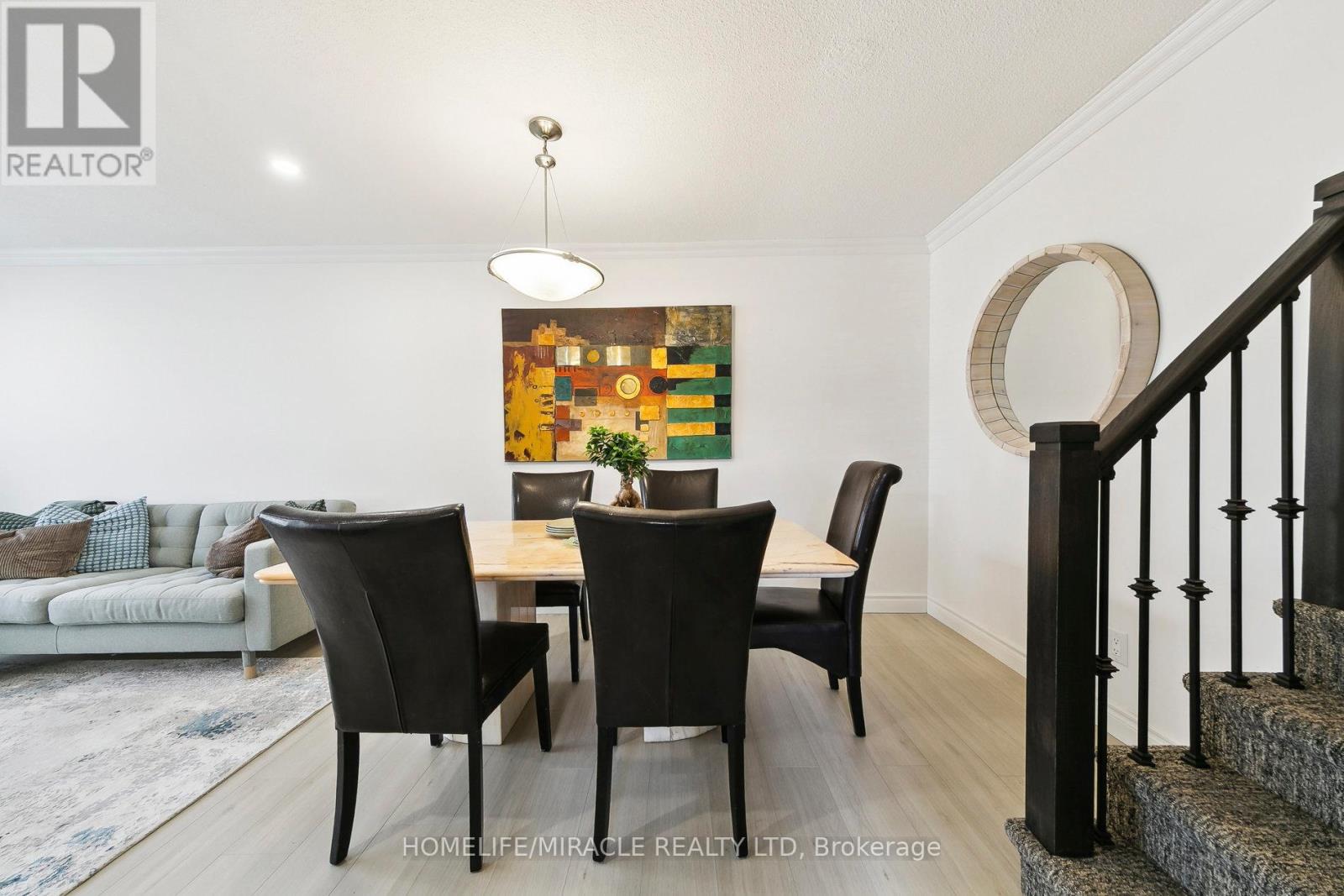 1612 Wavell Crescent, Mississauga, Ontario  L4X 1X1 - Photo 13 - W12573586