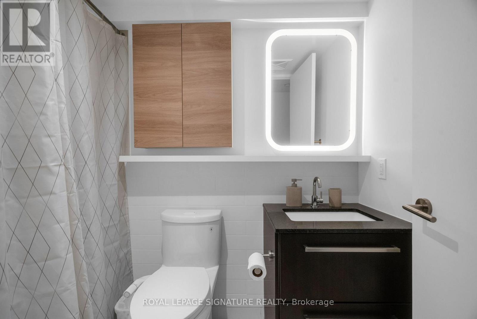 8 - 106 Varna Drive, Toronto, Ontario  M6A 0C8 - Photo 32 - C12571074