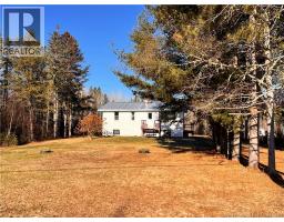 2758 Sainte-Anne Road