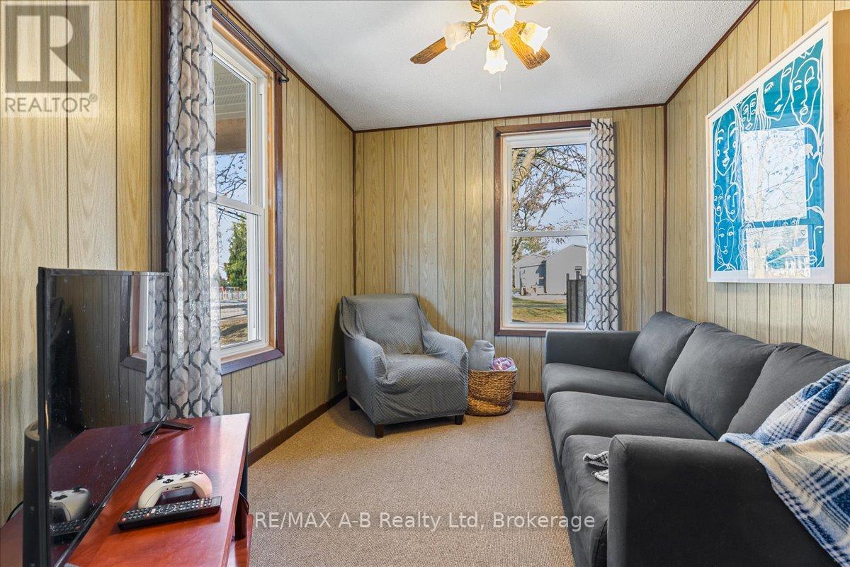 145 Frederick Street, Central Huron, Ontario  N0M 1L0 - Photo 17 - X12573618