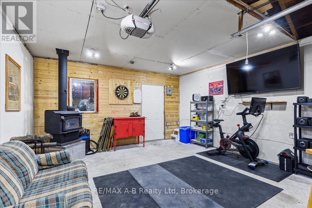 145 Frederick Street, Central Huron, Ontario  N0M 1L0 - Photo 27 - X12573618