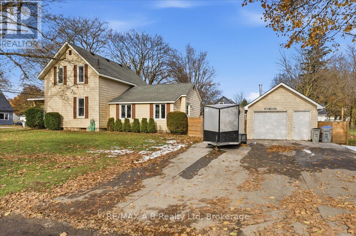 145 Frederick Street, Central Huron, Ontario  N0M 1L0 - Photo 3 - X12573618