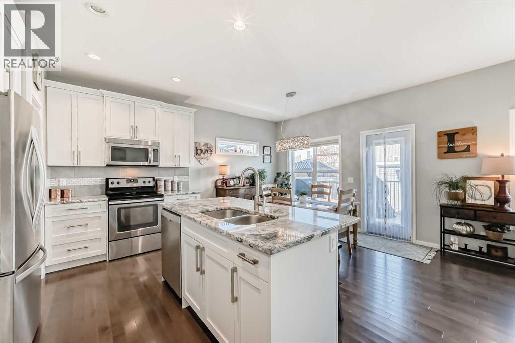 4 Bethune Way, Carstairs, Alberta  T0M 0N0 - Photo 1 - A2267541