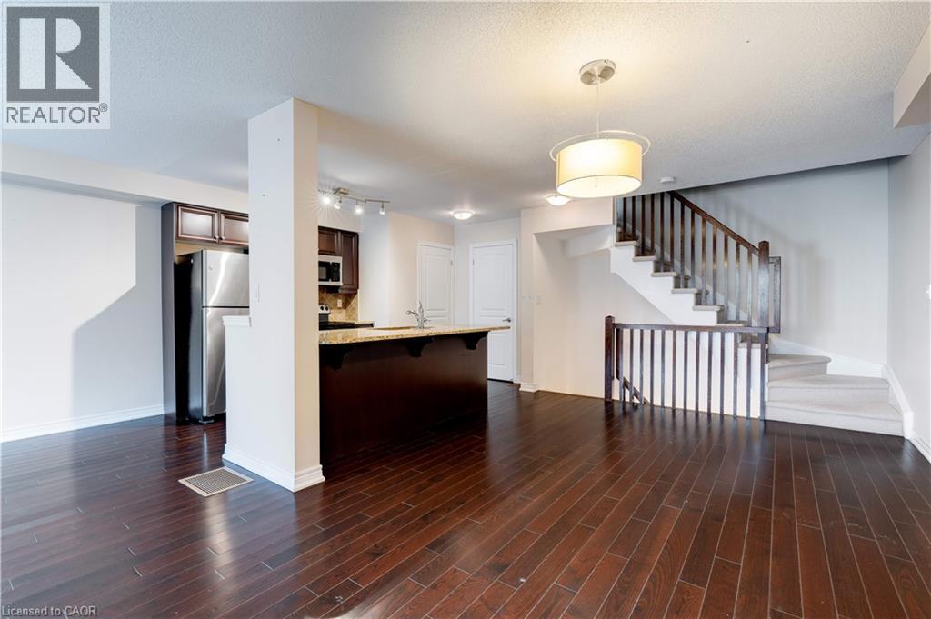 362 Plains Road E Unit# 10, Burlington, Ontario  L7T 0A4 - Photo 12 - 40790088